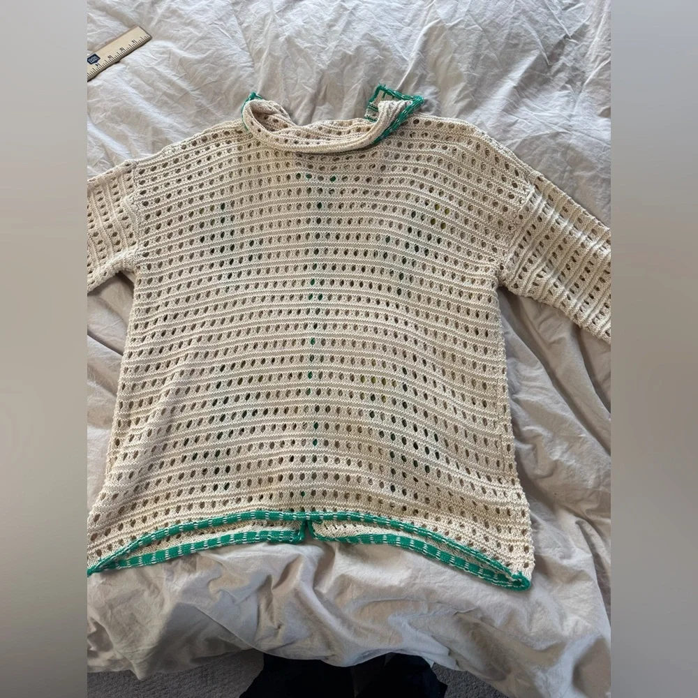 BiBi Edge Stitched Cactus
Patch Sweater  crochet southwestern medium - Picture 11 of 14